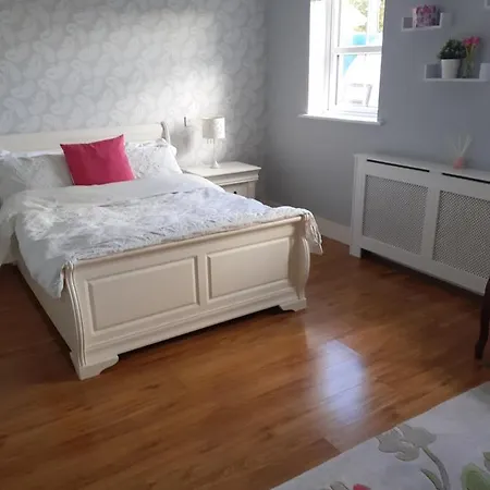 Private In Superb House Bed 1 Frühstückspension Nobber
