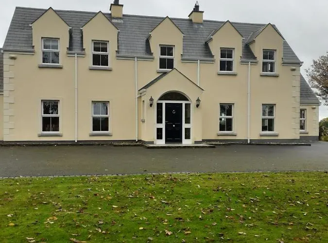 Private In Superb House Bed 1 3*